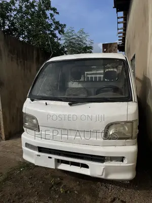 Daihatsu Hijet Pick-Up Truck
