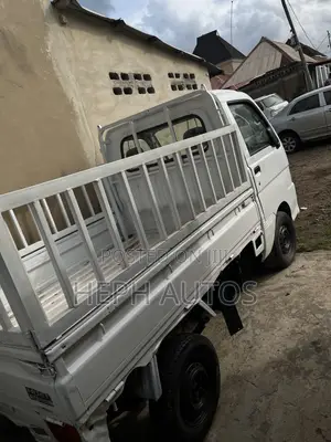 Daihatsu Hijet Pick-Up Truck