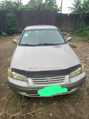 Toyota Camry 2001 Brown