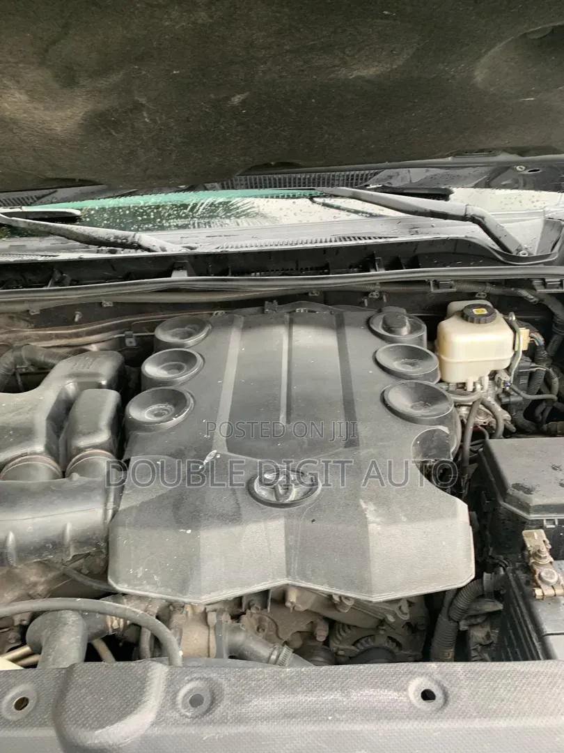 Toyota 4-Runner 2011 Silver