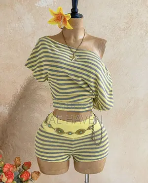 Trendy 2-Piece Striped Short Set