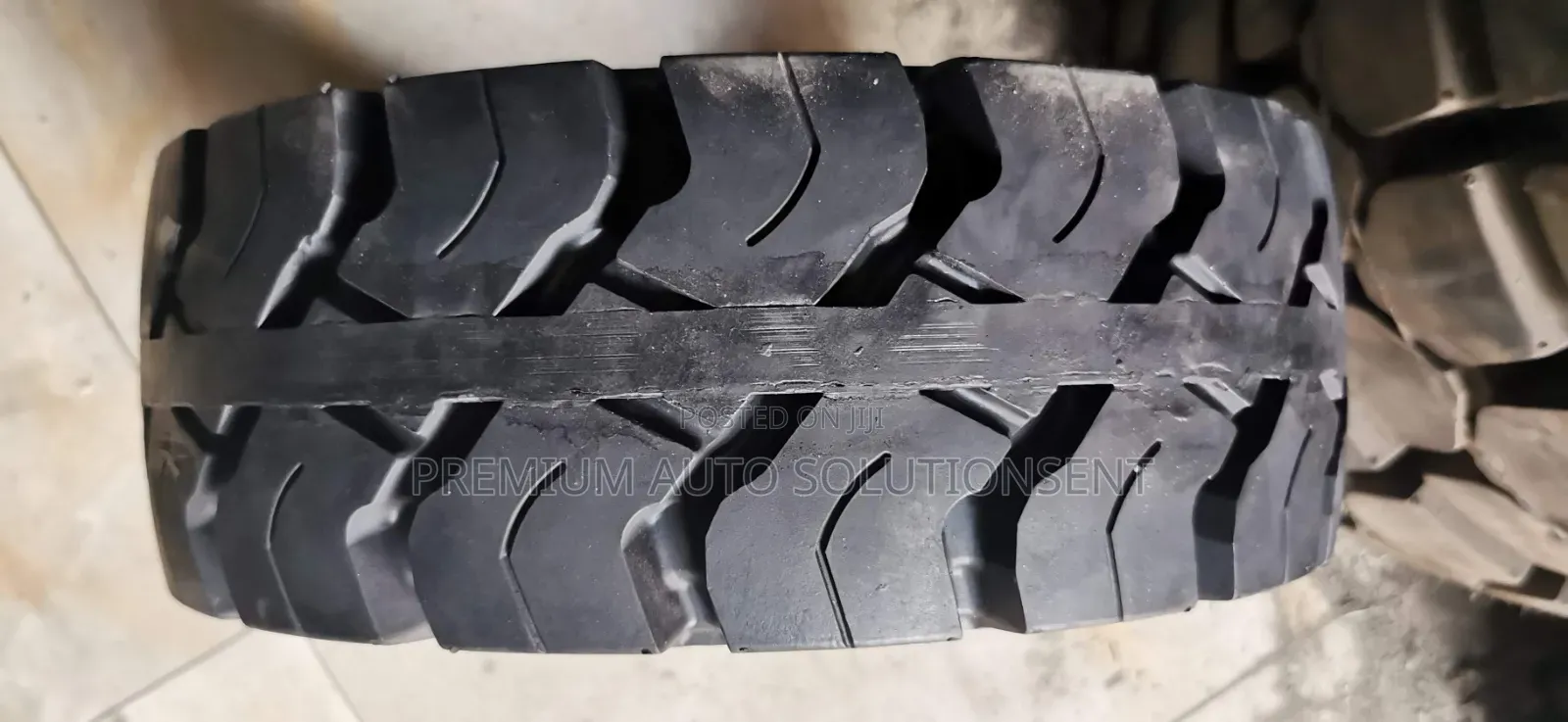 Brand New Solid Tyre 15×4.5-8 Ridan