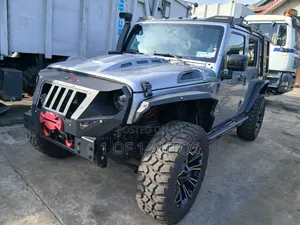 Jeep Wrangler Sahara 2dr SUV 4WD (3.6L 6cyl 6M) 2015 Gray