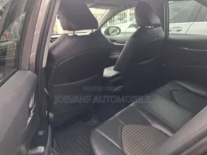 Toyota Camry 2019 Gray