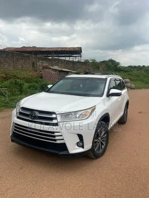 Toyota Highlander XLE 2019 White