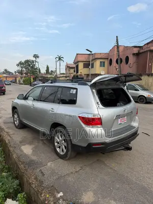 Toyota Highlander Limited 2012 Silver