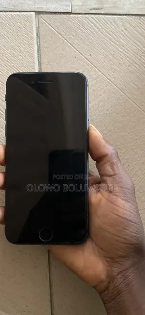 Apple iPhone 8 64 GB Gray