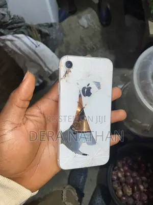 Apple iPhone XR 64 GB White