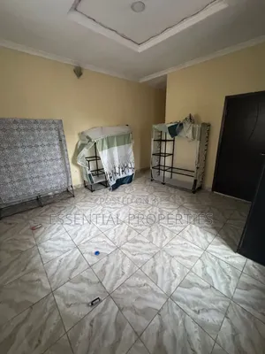 4bdrm Duplex in Allen Avenue Estate for rent