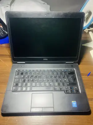 Laptop Dell Latitude 5400 8GB Intel Core i5 HDD+SSD 320GB