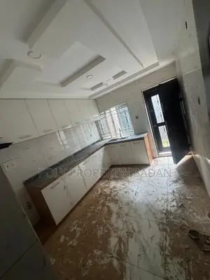 4bdrm Duplex in Olusoji Avenue, Oluyole Estate for rent