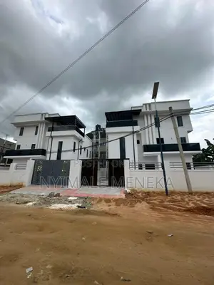 5bdrm Duplex in Sars Road, Rumuahalu for sale