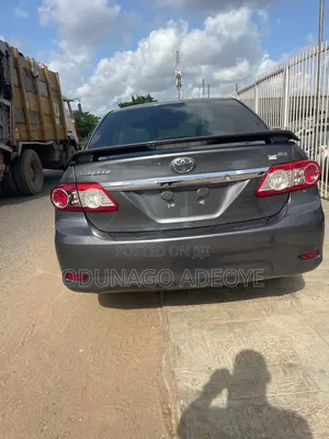 Toyota Corolla 2013 Gray