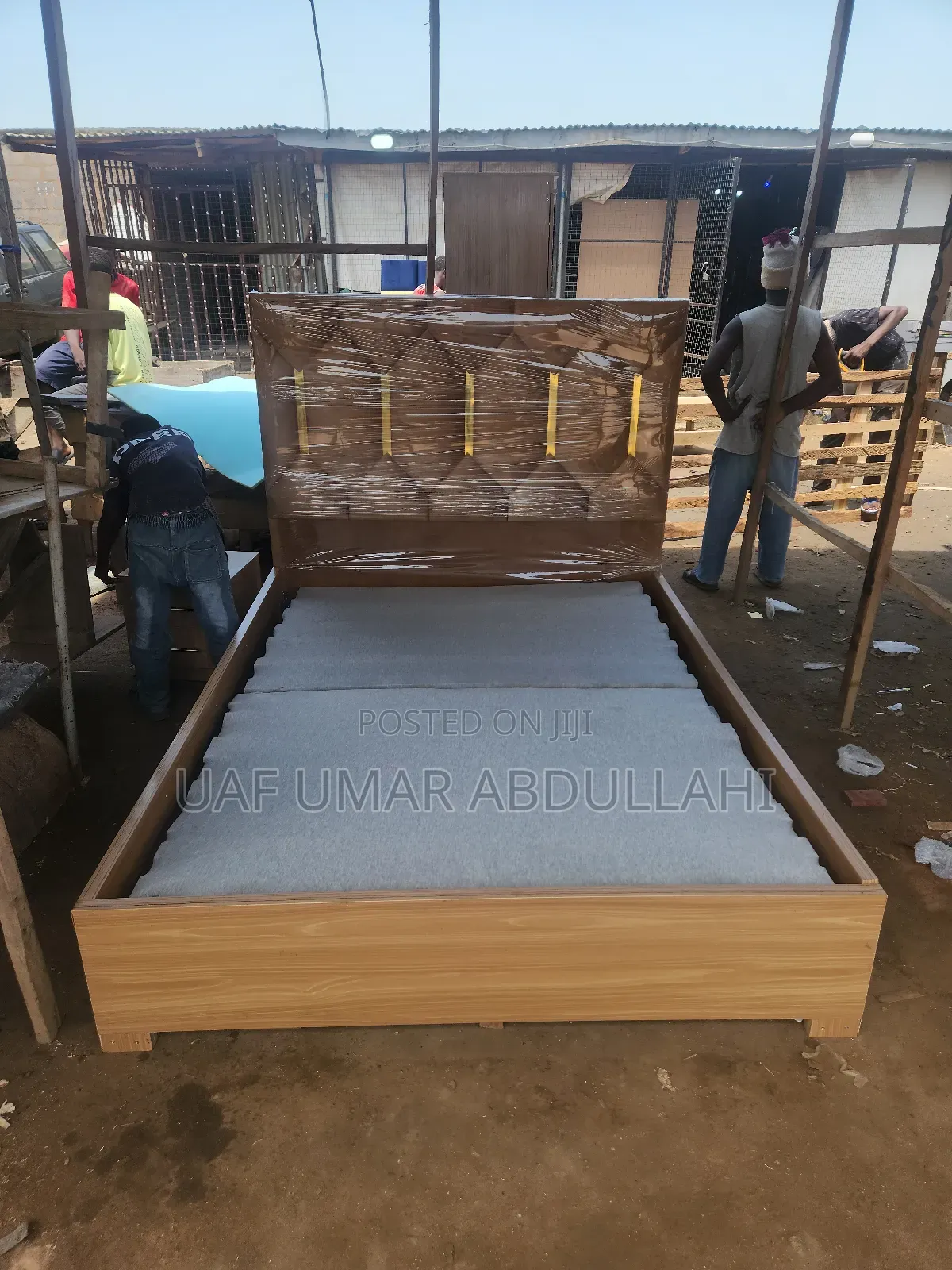 4.5/6 Bedframe