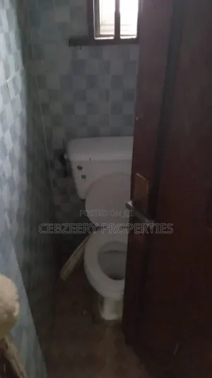 2bdrm Block of Flats in Unity Estate for rent