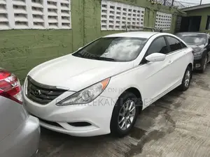 Hyundai Sonata 2012 White