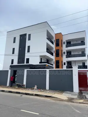 3bdrm Block of Flats in Ikeja GRA for sale