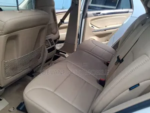 Mercedes-Benz M Class 2010 White