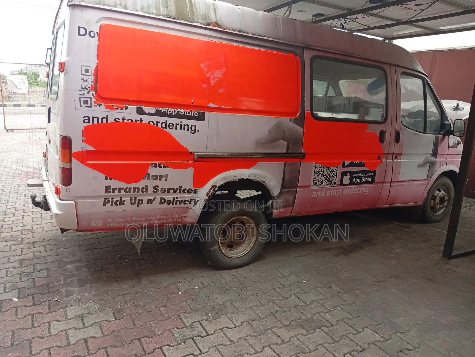 Ford Transit 2000 Pink
