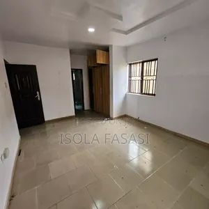 Furnished 3bdrm Apartment in Magodo Phase 2 Gra for rent