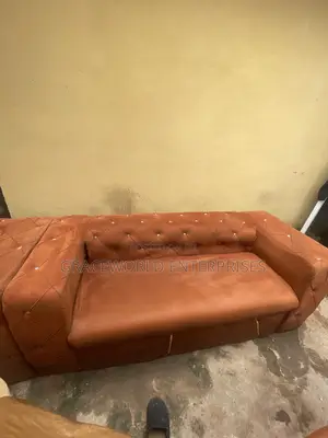 Neatly Used Rich Quality Sitting Room Chairs Available for Sale!