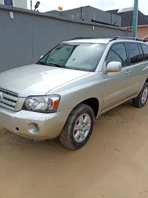 Toyota Highlander 2004 Beige