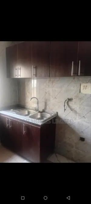 3bdrm Block of Flats in Wuye for rent