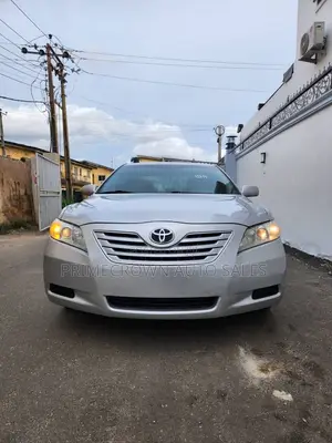Toyota Camry LE 4dr Sedan (2.4L 4cyl 5A) 2009 Silver