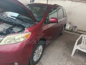 Toyota Sienna LE 7 Passenger 2011 Red