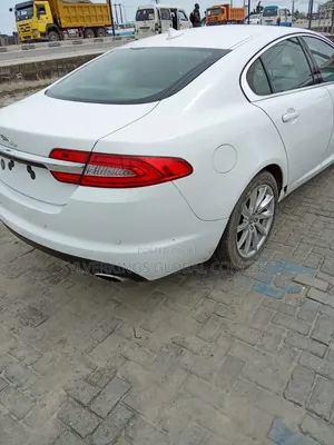 Jaguar XF 2013 White