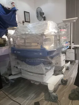 Drager Caleo Infant Incubator