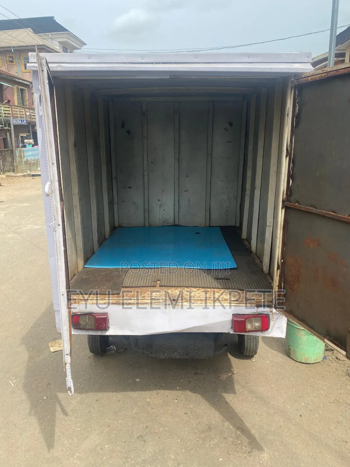 Bajaj RE 2022 White