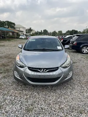 Hyundai Elantra GLS Sedan FWD (1.8L 4cyl 6A) 2013 Gray