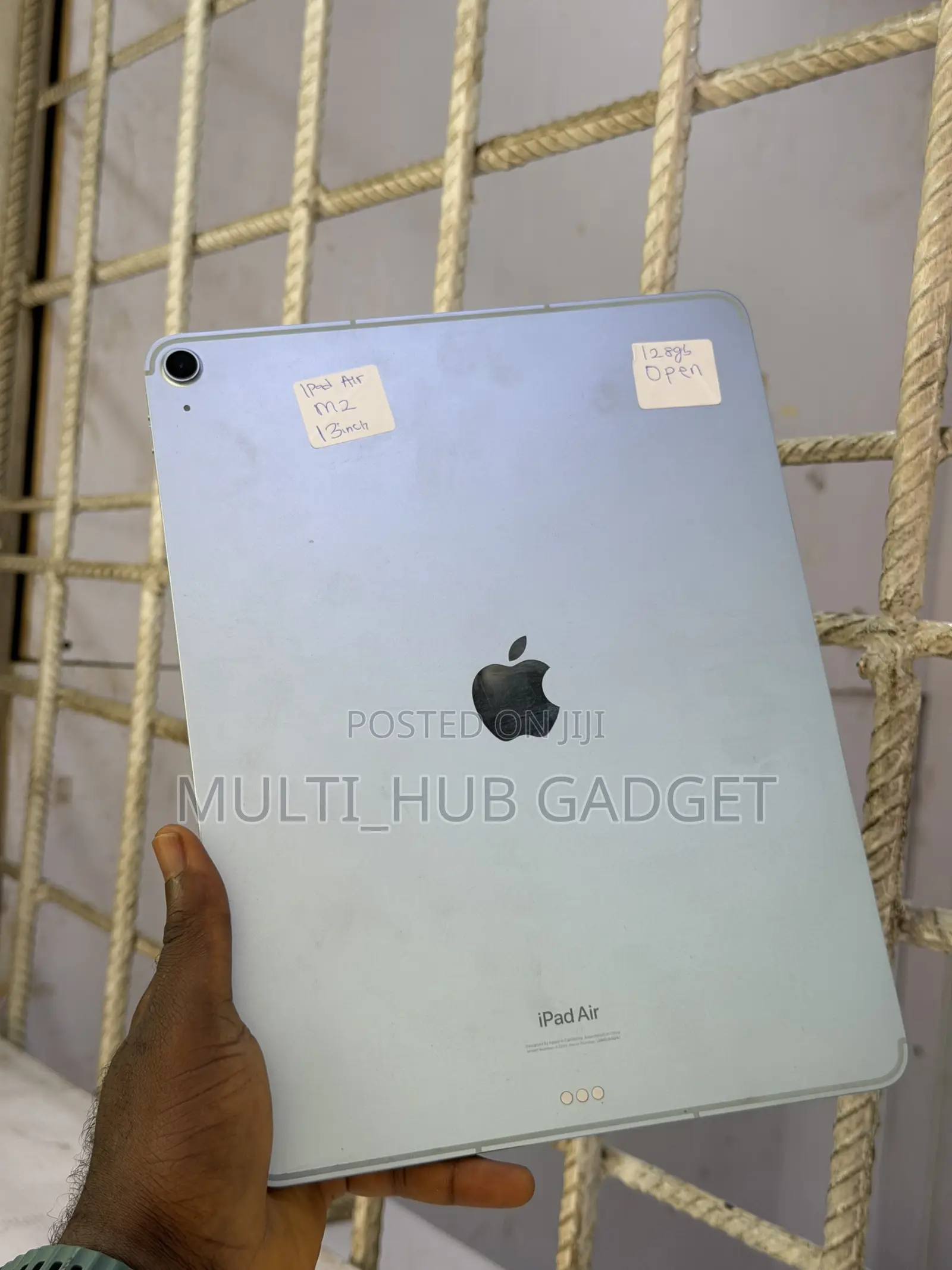 Apple iPad Air 128 GB Gray