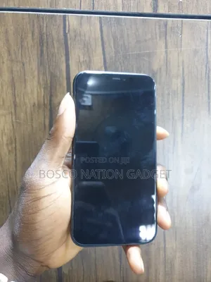 Apple iPhone 11 64 GB Black