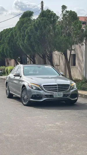 Mercedes-Benz C300 Luxury 4dr AWD 4Matic Sedan (2.0L 4cyl 7A) 2015 Gray