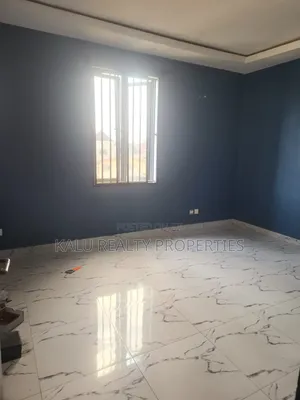 5bdrm Duplex in Osapa London for rent