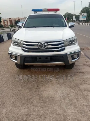 Toyota Hilux 2015 White