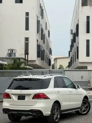 Mercedes-Benz GLE-Class 2016 White