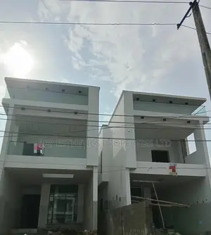 5bdrm Duplex in Bakare/Bera Estate, for sale