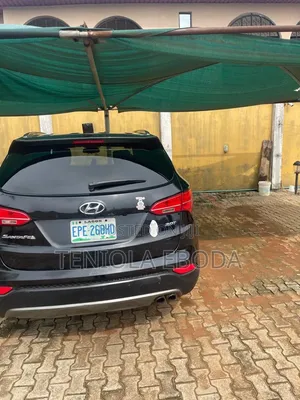 Hyundai Santa Fe 2013 Black