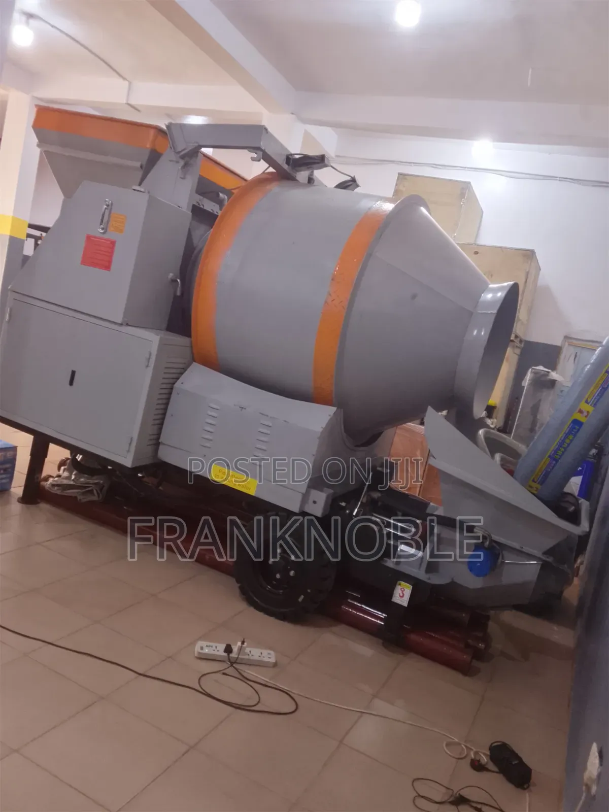 Concrete Pump With Mixer