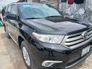 Toyota Highlander 2013 Black