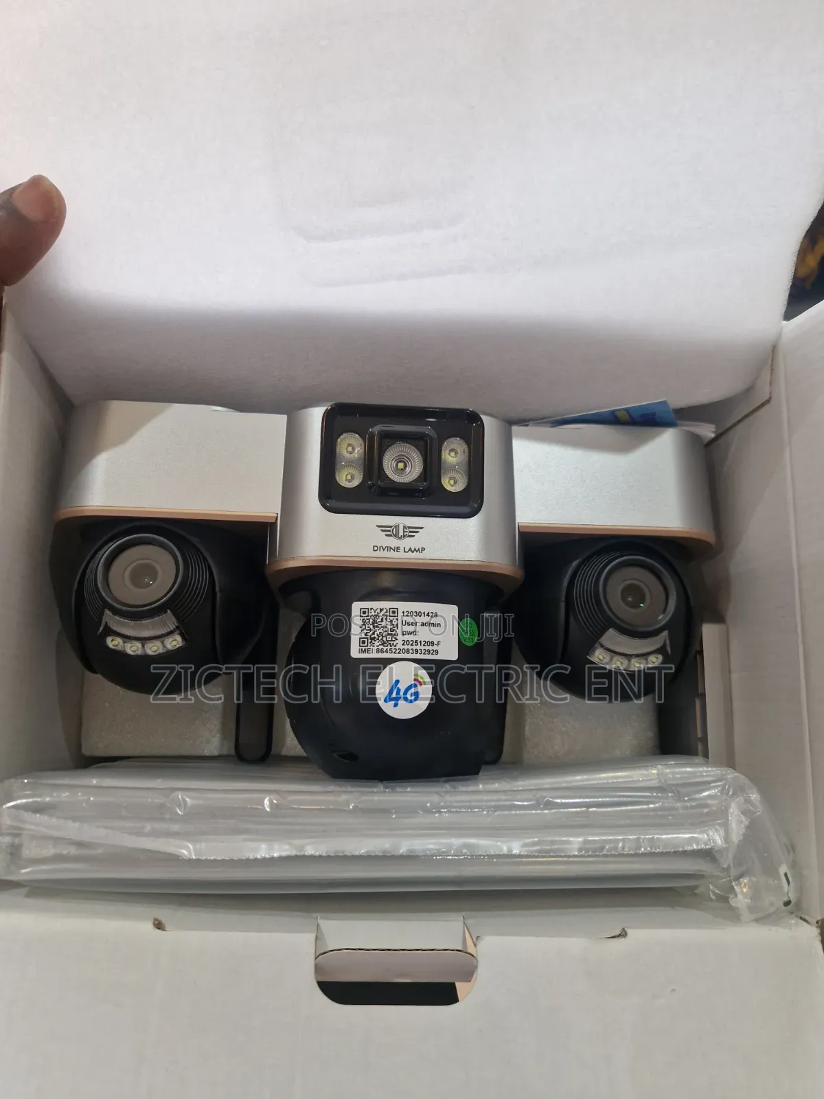 Triple Lens Solar PTZ Camera