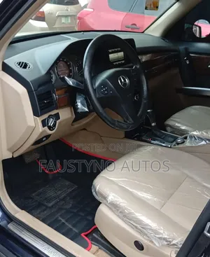 Mercedes-Benz GLK-Class 2010 Blue
