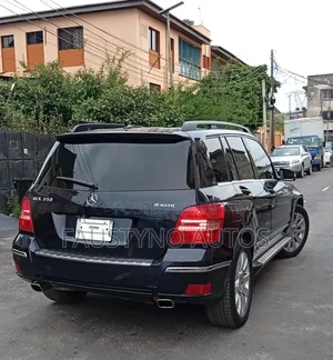 Mercedes-Benz GLK-Class 2010 Blue