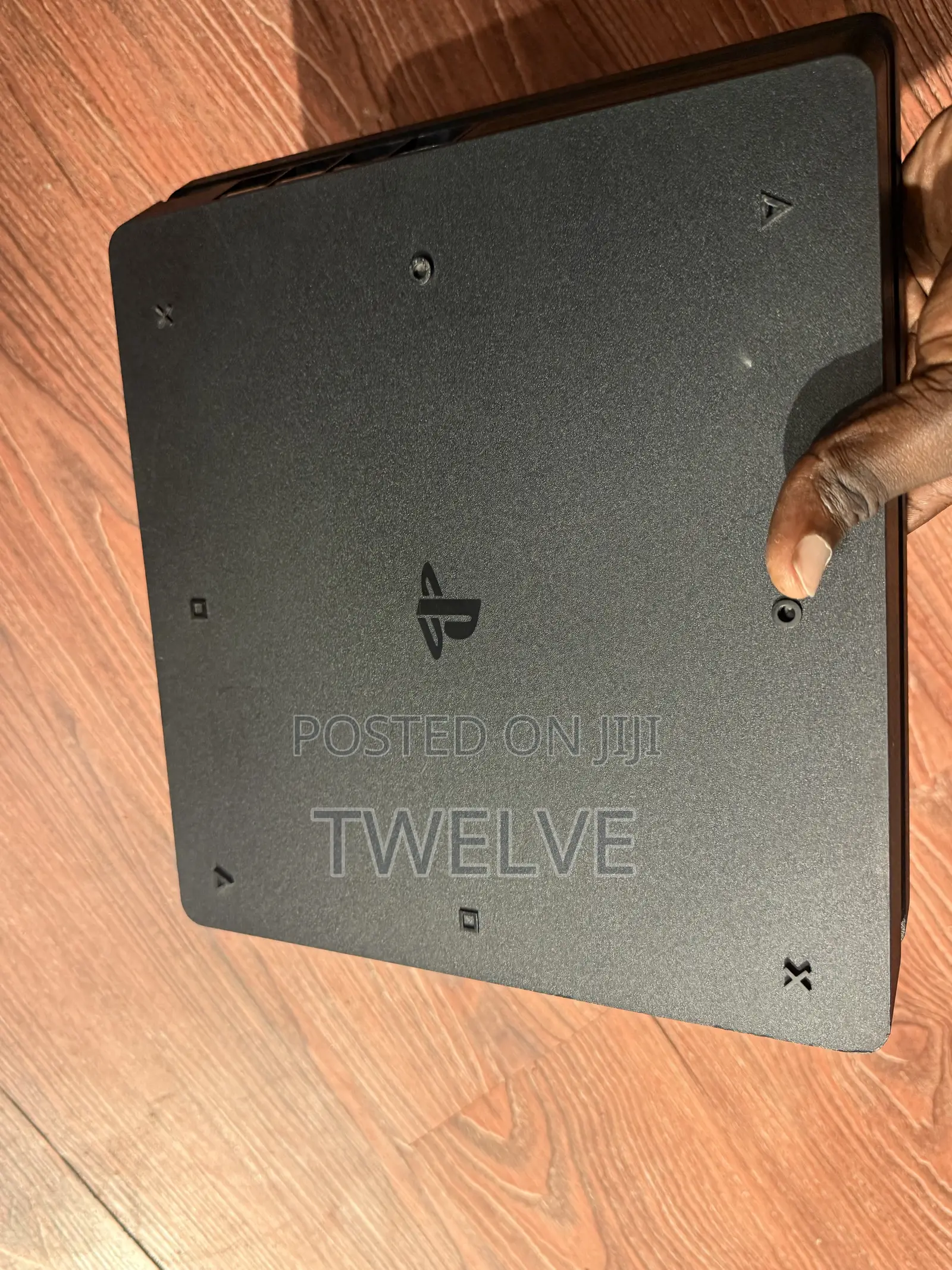 Play Station 4