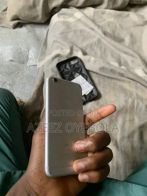 Apple iPhone 6s 32 GB Silver