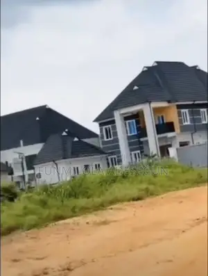 Plots of Land for Sale Along Tipper Garage, Challenge Ibadan