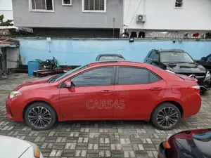 Toyota Corolla 2014 Red